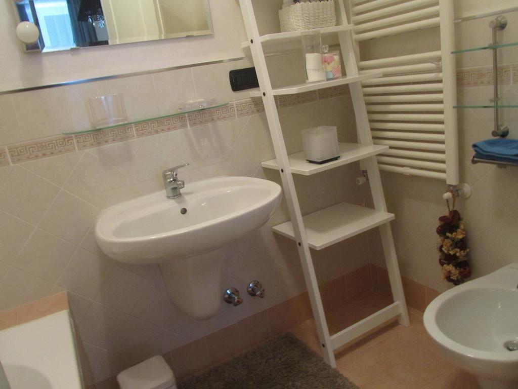 B&B Borgo Marina Bordighera Habitación foto